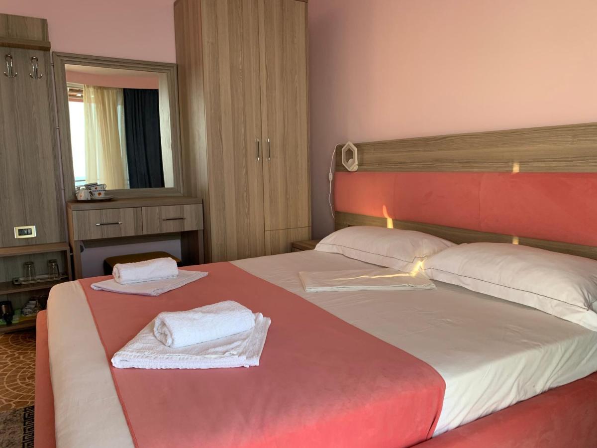 Hotel Odhisea 科帕罗 外观 照片